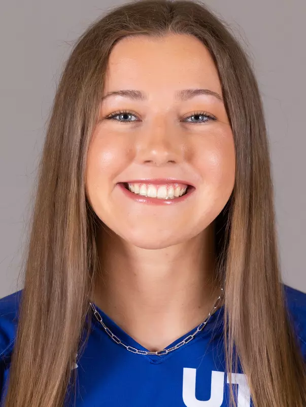 UTA volleyball #14 Brianna Ford photographed in Arlington, Texas on April 14, 2023. (Photo by/Sharon Ellman)