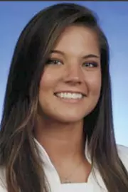 raegan daniel 2010 volleyball headshot
