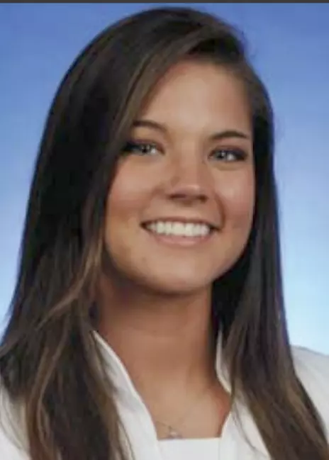 raegan daniel 2009 volleyball headshot