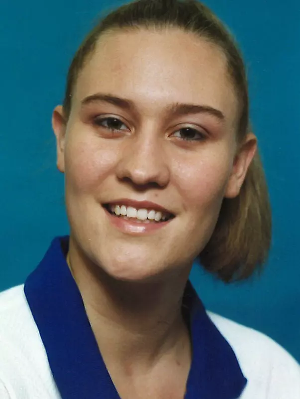 heather hubbard 2000 volleyball headshot