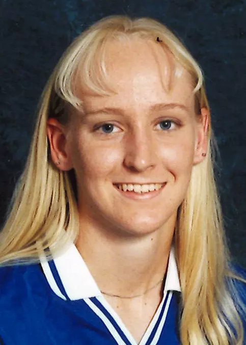 melissa marek 2001 volleyball headshot
