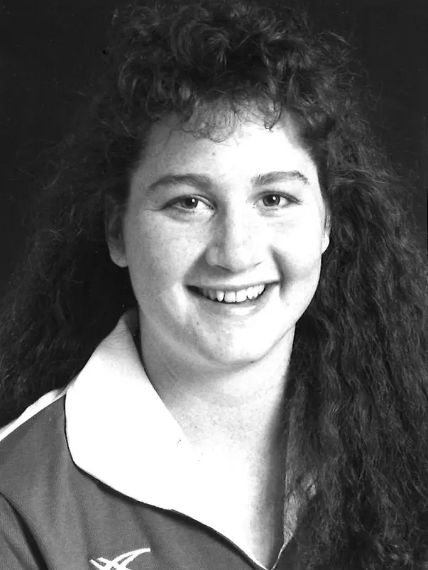 colleen farrell 1991 volleyball headshot