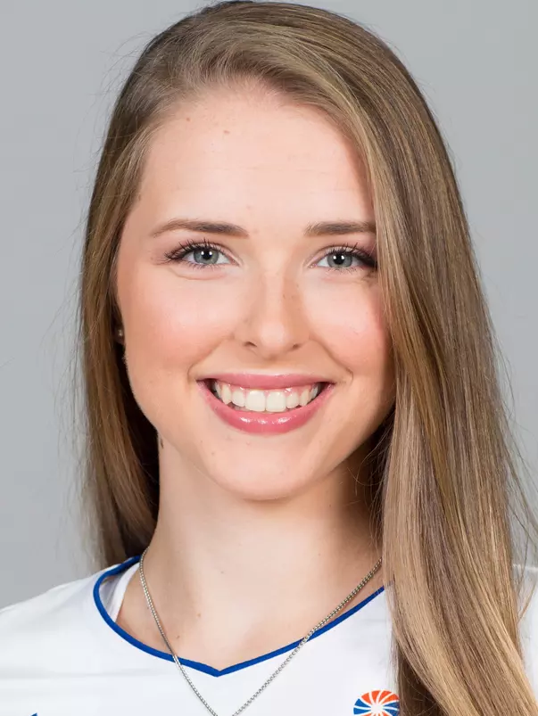 01 claire schwettmann 2016 vb headshot
