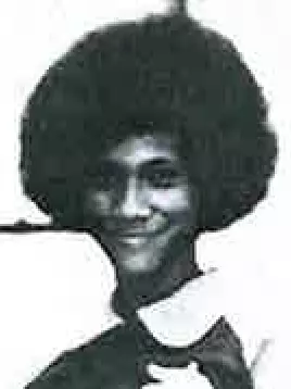 angela elum 1975 volleyball headshot