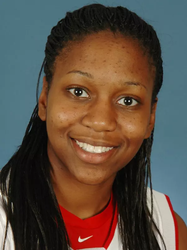 01_Ashley_Cole_2005-06_wbb_headshot