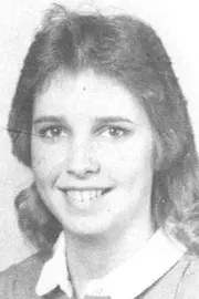 21_Cindy_Murray_1983-84_WBB_headshot