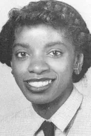 33_Claudia_Davis_1983-84_WBB_headshot
