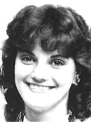 11_Michelle_Jones_1984-85_WBB_headshot