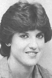 24_Della_Riewe_1985-86_WBB_headshot