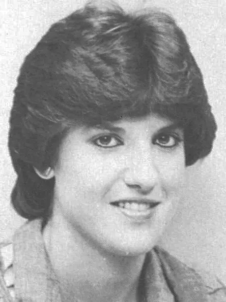 24_Della_Riewe_1985-86_WBB_headshot