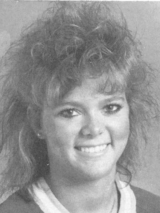 24_Jara_Behrens_1989-90_WBB_headshot