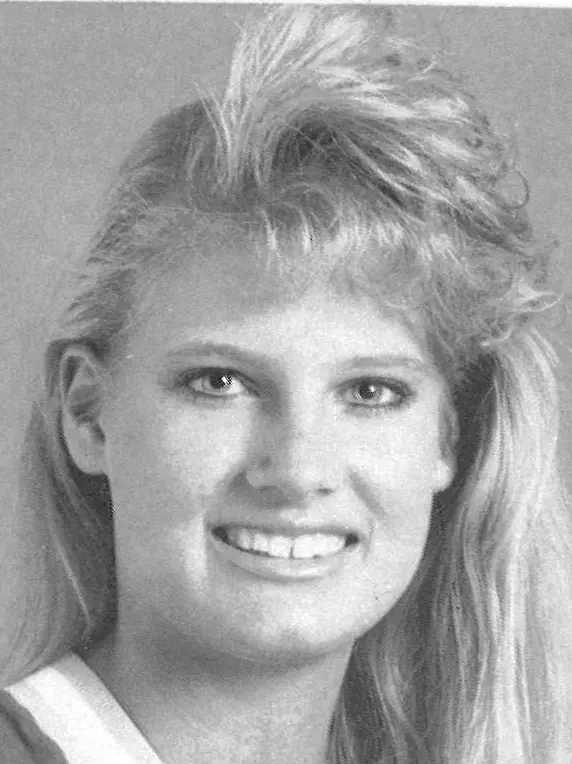 30_Audra_House_1989-90_WBB_headshot