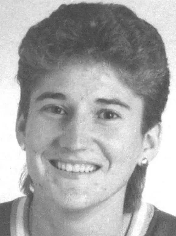 30_Tracy_Tilghman_1988-89_WBB_headshot