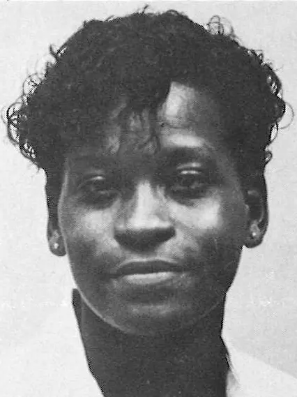 32_Edna_Mack_1985-86_WBB_headshot