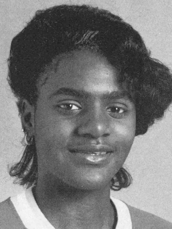 33_LaWanda_Bonner_1989-90_WBB_headshot