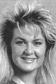 33_Shawn_Vest_1990-91_WBB_headshot