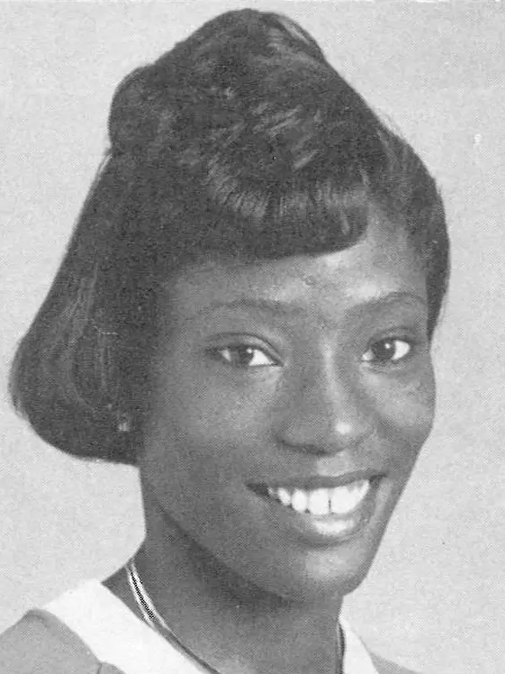 50_Tonya_Johnson_1989-90_WBB_headshot