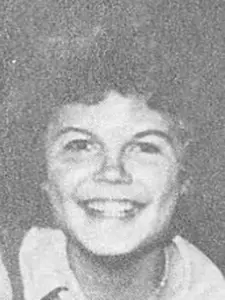 16_Julie_LaRue_1977_VB_headshot
