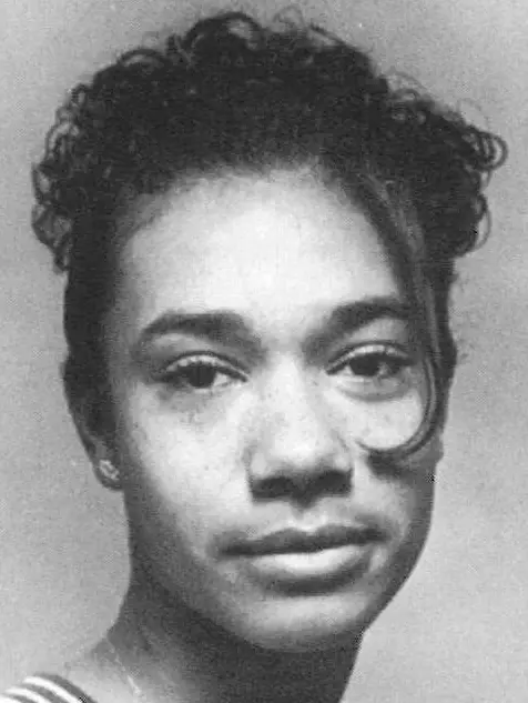 10_Stacie_Terry_1994-95_WBB_headshot