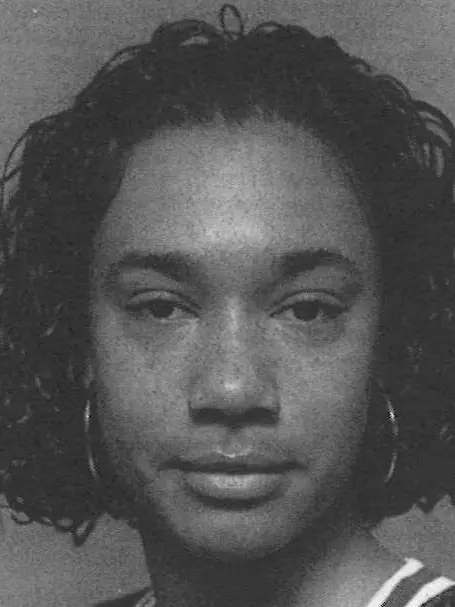10_Stacie_Terry_1995-96_WBB_headshot