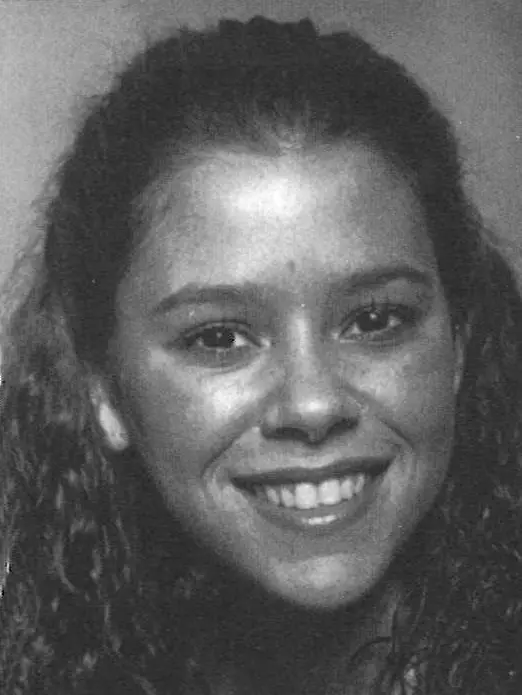 24_Leslie_Van_Hoose_1997-98_WBB_headshot