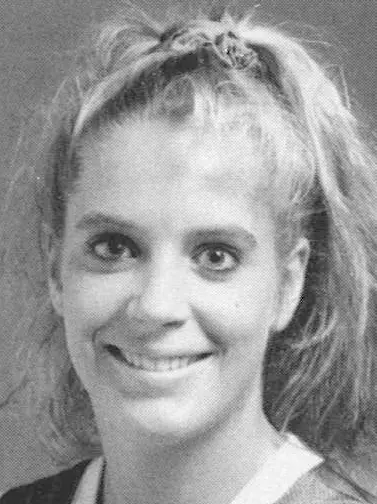 30_Christi_Ensz_1991-92_WBB_headshot