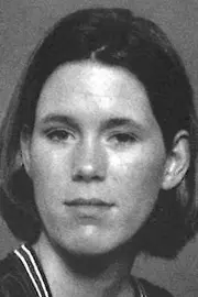 32_Lezle_Thompson_1998-99_WBB_headshot.png