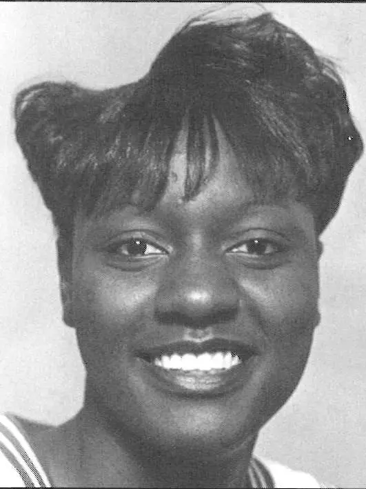 32_Veronica_Reed_1996-97_WBB_headshot