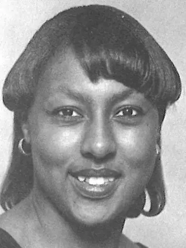 AC_Kim_Dowell_1998-99_WBB_headshot.png
