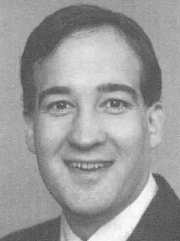 HC_Mike_Dean_1996-97_WBB_headshot