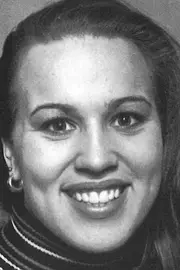 RS_Kakki_Jones_1997-98_WBB_headshot