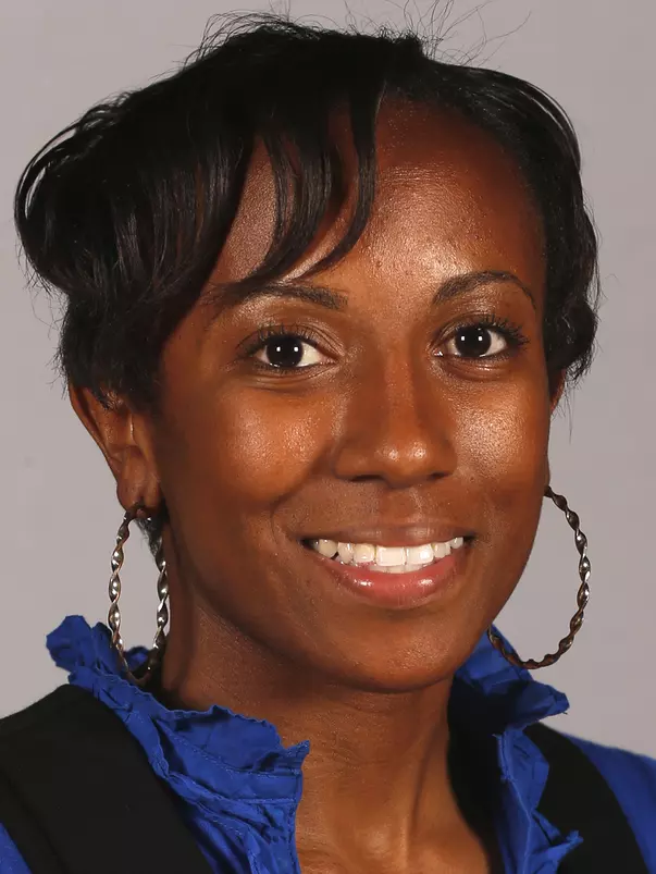 DOBO Courtney Lee 2014-15 WBB headshot
