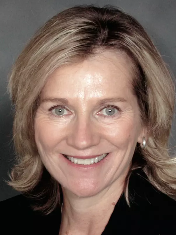 HC_Donna_Capps_2003-04_WBB_headshot