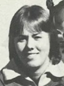 13_Pam_Morris_1976_VB_headshot