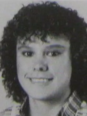 15_Brenda_Cupps_1982-83_WBB_headshot