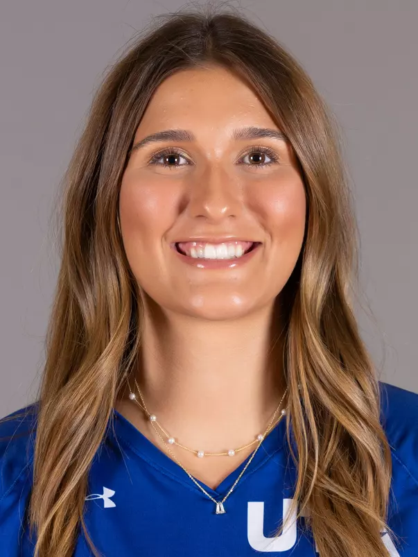 alex_bull_2023_volleyball_headshot