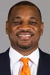 Derrick Obasohan Headshot 2023-24
