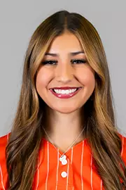 vanessa soza 26