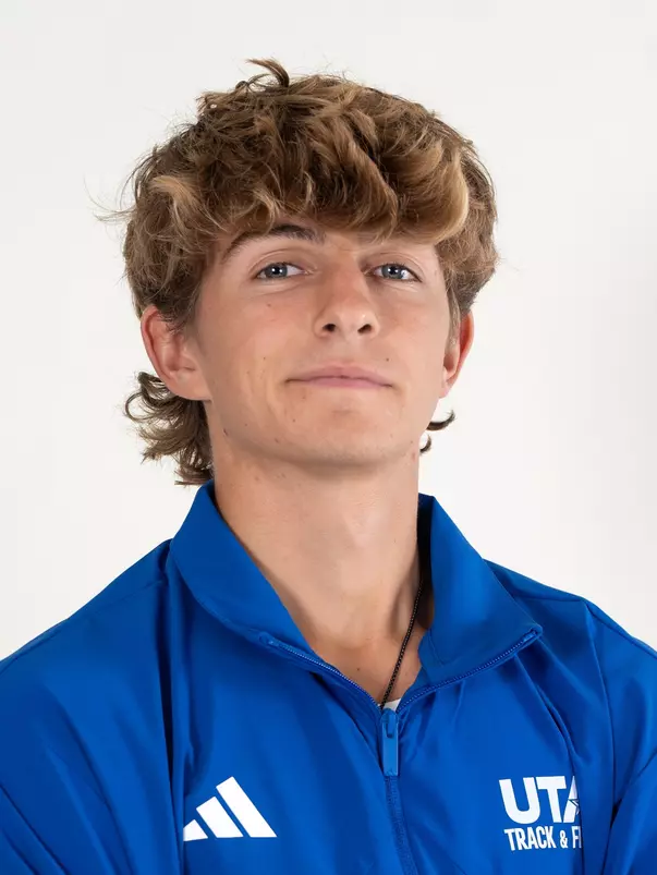 Jameston Stewart 26-27 Head Shot