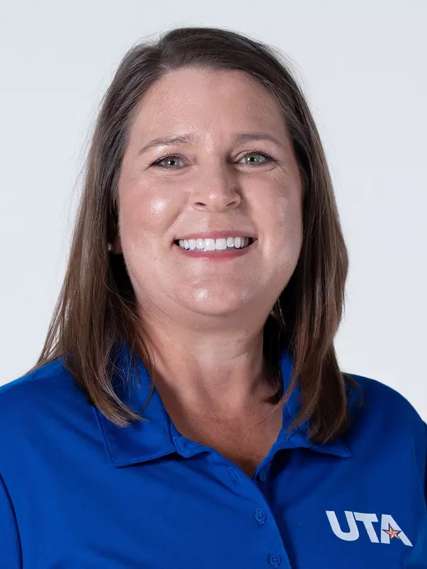 Cat Matranga Head Shot 26-27