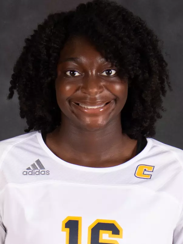 hall-tamia-headshot-vb-20