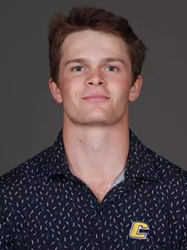 Elliott Simonsen Head Shot