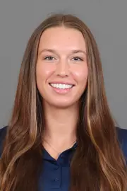 Ashley Reynolds headshot