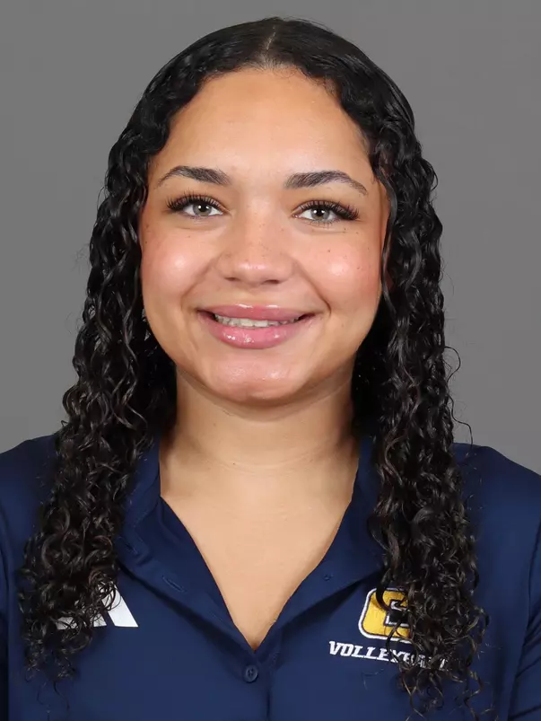 Addison Walker headshot