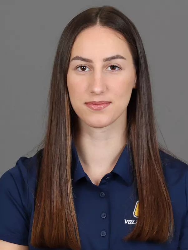 Elene Vukmanov headshot
