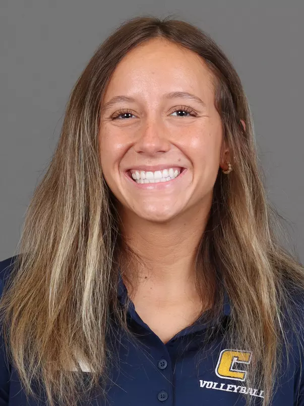 Mallory Merz headshot
