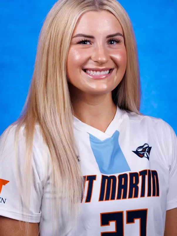 27_Moore_Caroline-28