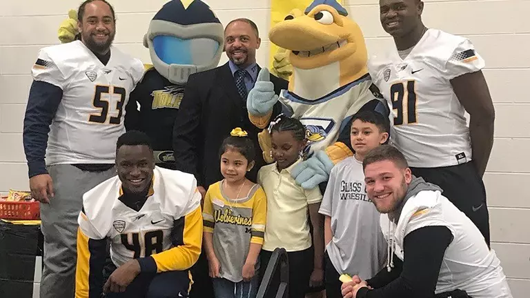 Daniel Bolden Nominated for Allstate AFCA Good Works Team