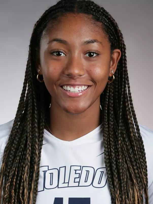 Jada Bouyer Headshot