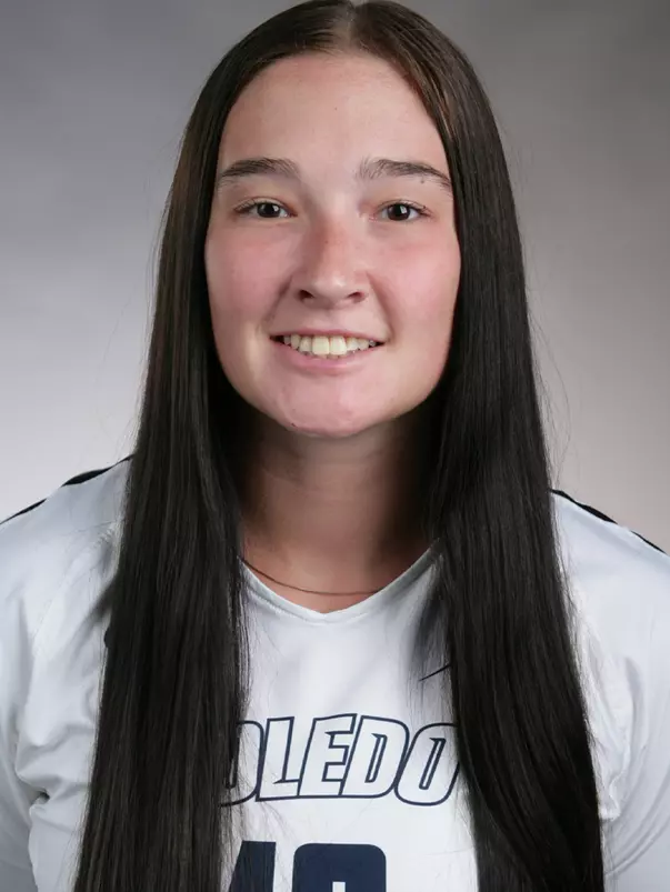 Rachel Pierce Headshot